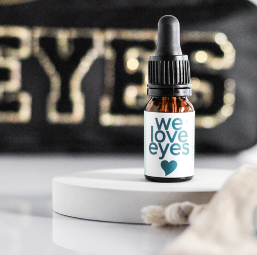 WE LOVE EYES Lashfull Thinking<sup style=